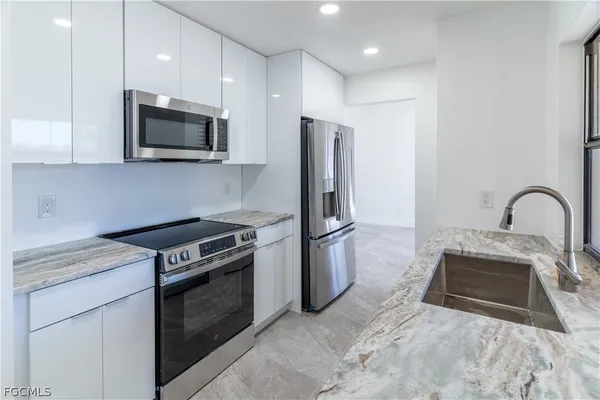 $2,200 | 720 Chavers Street, Lehigh Acres, FL 33974