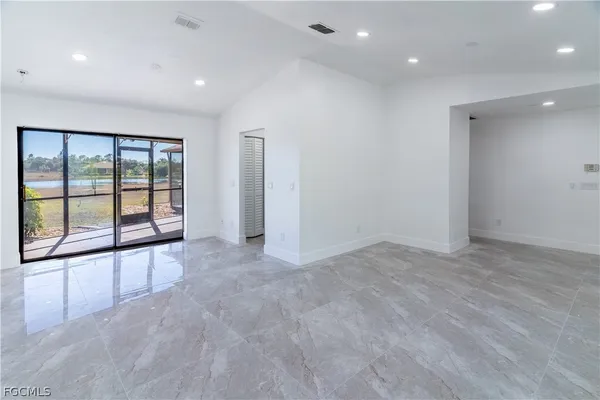 $2,200 | 720 Chavers Street, Lehigh Acres, FL 33974