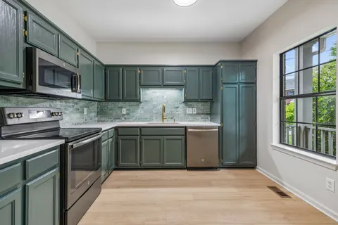 $379,000 | 7516 Dove Valley Drive, Nashville, TN 37221