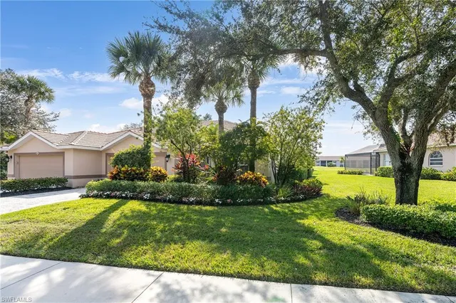 $849,900 | 8230 Naples Heritage Drive, Unit C11, Naples, FL 34112