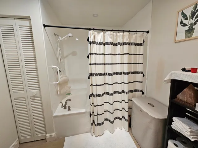 $3,200 | 7976 La Mirada Drive, Boca Raton, FL 33433