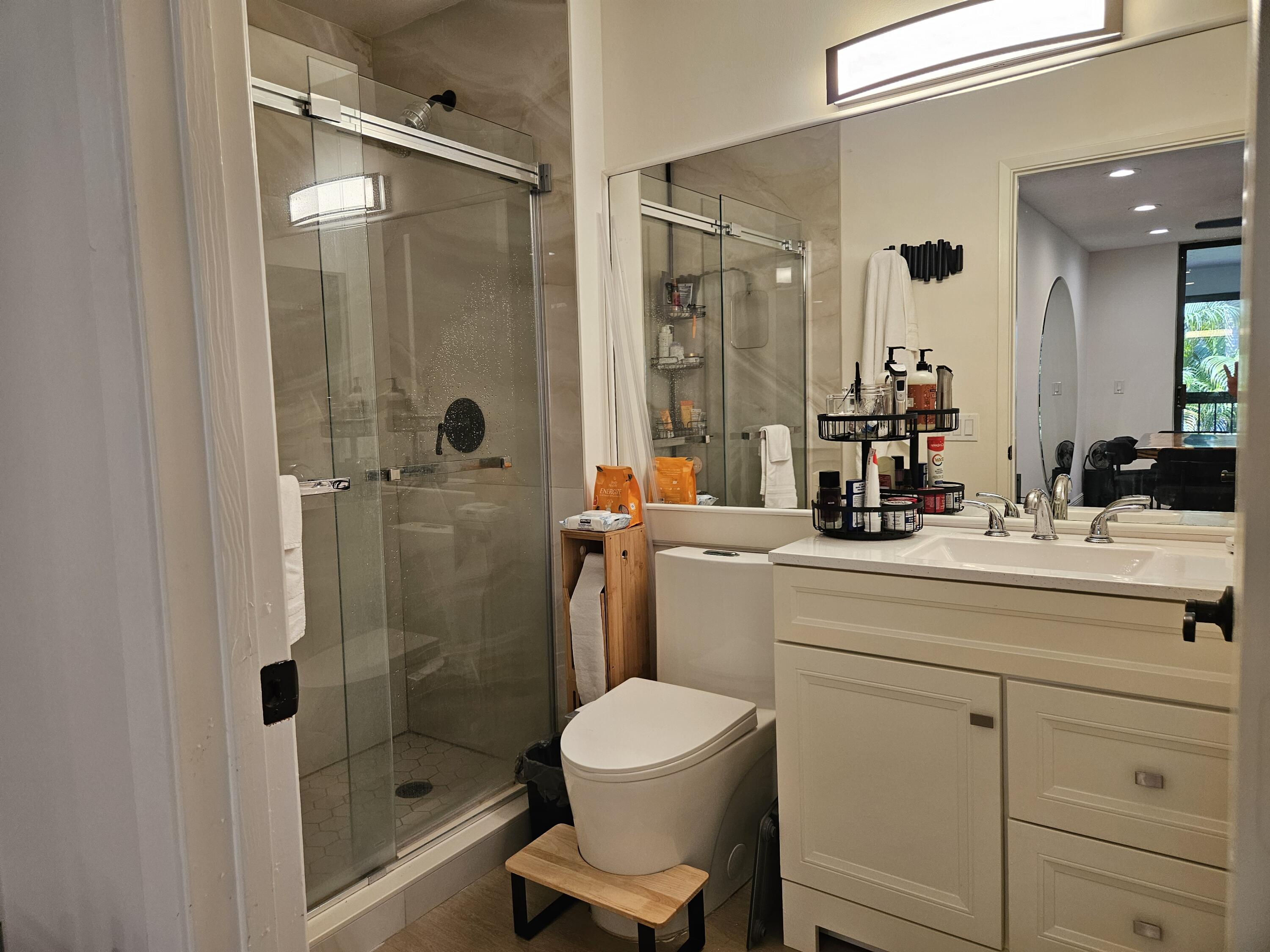 7976 La Mirada Drive Boca Raton, FL 33433 - Photo 17 of 20 GUEST BATHROOM UPGRADED SHOWER