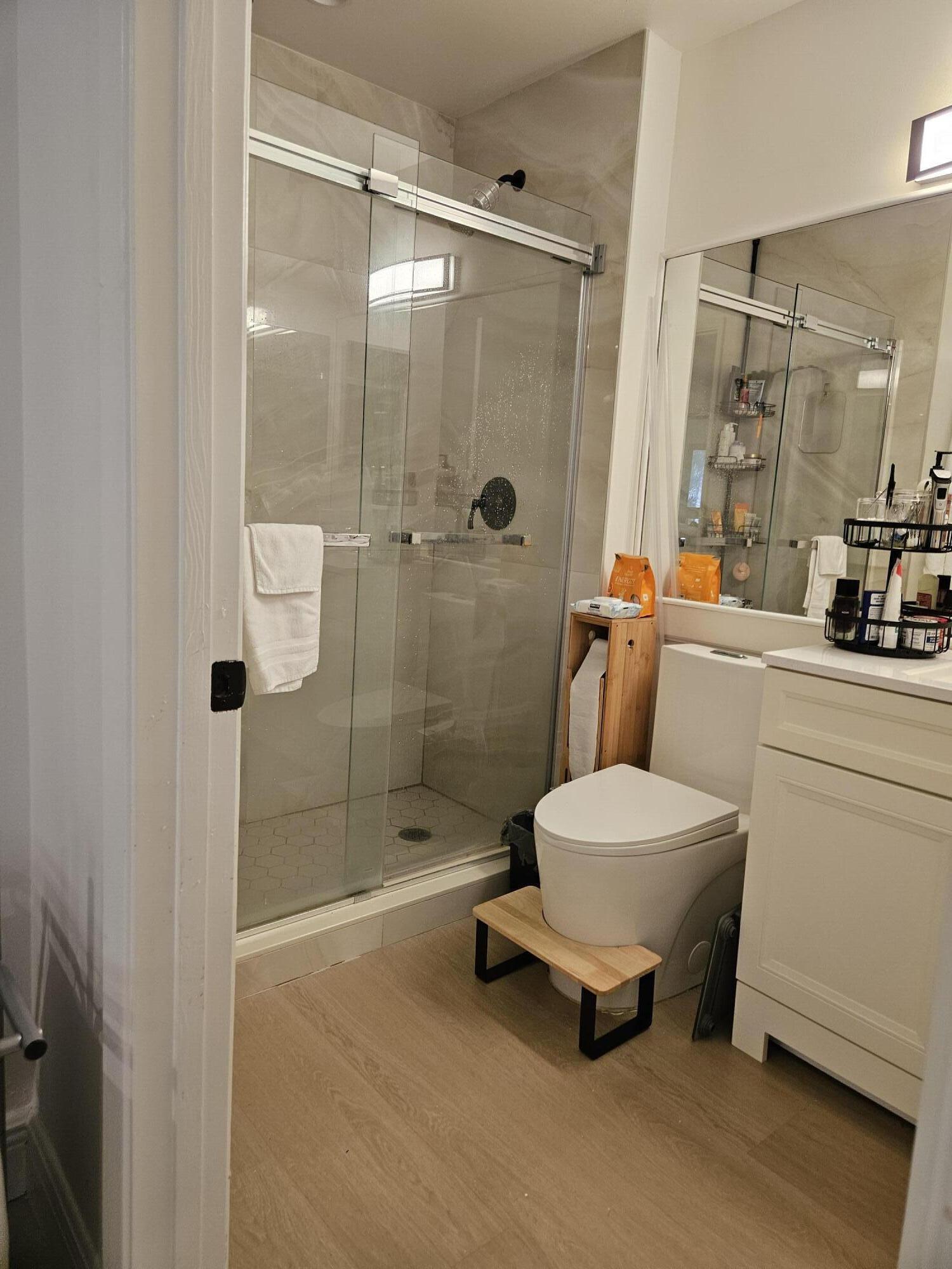 7976 La Mirada Drive Boca Raton, FL 33433 - Photo 18 of 20 SHOWER IN 2ND BATHROOM