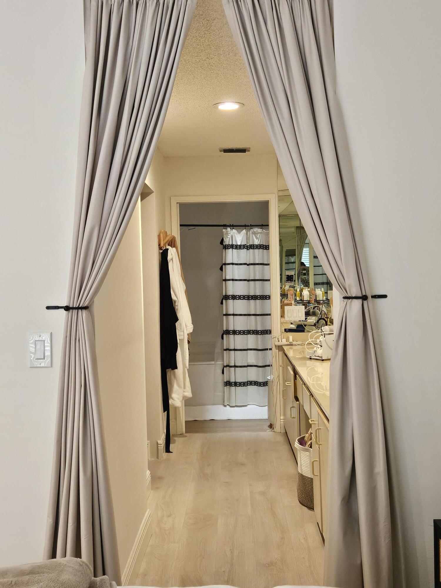 7976 La Mirada Drive Boca Raton, FL 33433 - Photo 10 of 20 Primary Bathroom