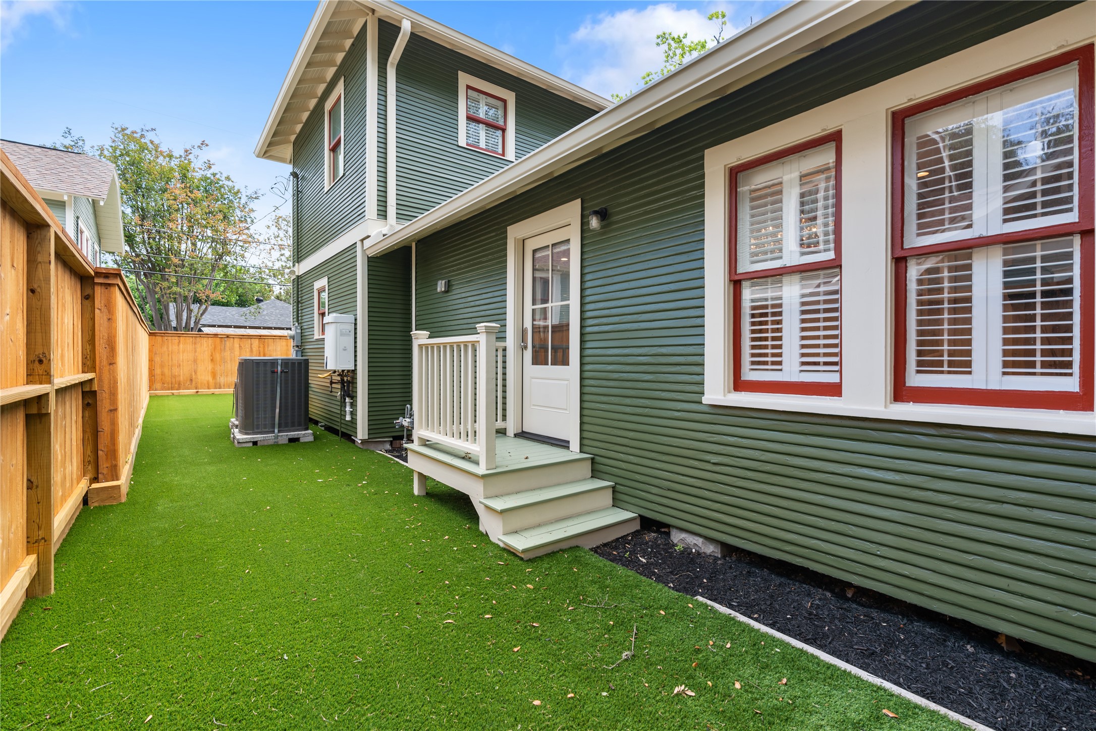 1111 Le Green Street Houston, TX 77009 - Photo 33 of 37
