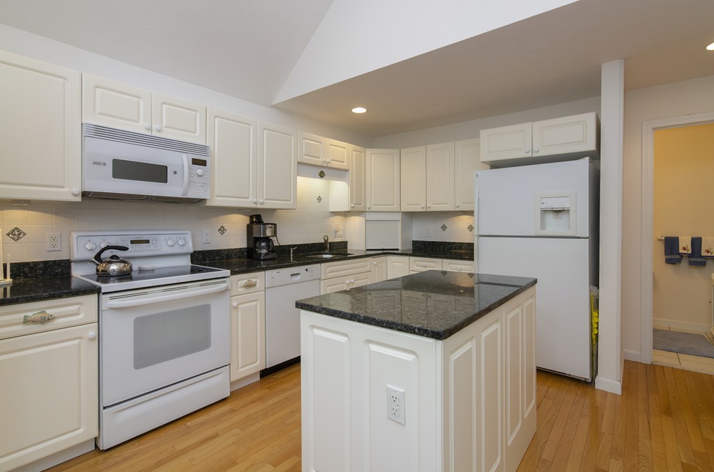 34 Red Cedar Road, Unit 34 Mashpee, MA 02649 - Photo 10 of 28 Gallery Image 10