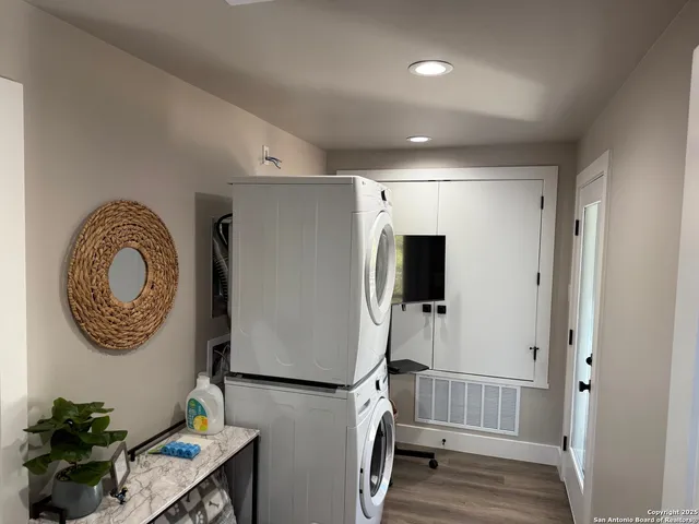 $1,800 | 252 Lexington Pass, Canyon Lake, TX 78133