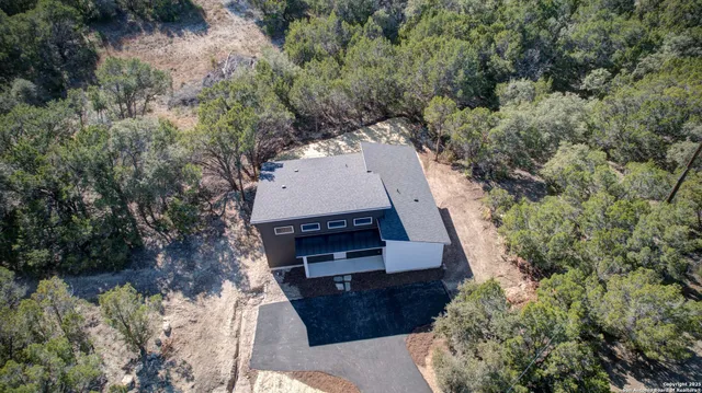 $1,800 | 252 Lexington Pass, Canyon Lake, TX 78133