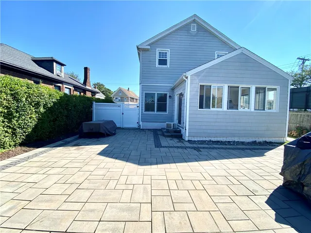 $5,000 | 8 Morton Avenue, Newport, RI 02840