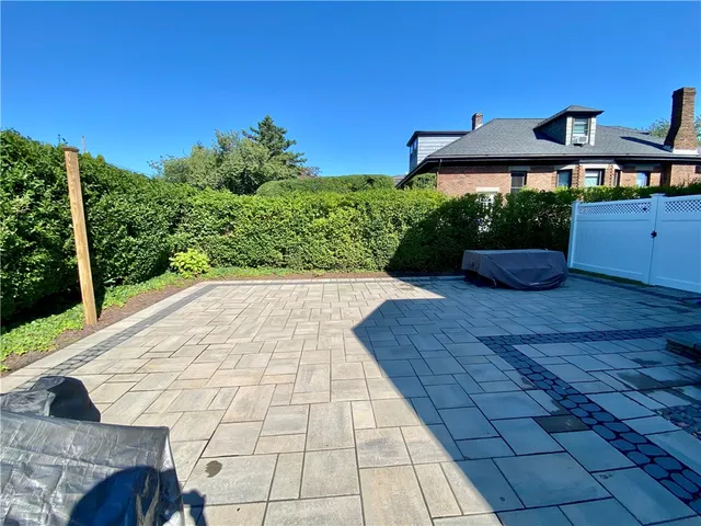 $5,000 | 8 Morton Avenue, Newport, RI 02840