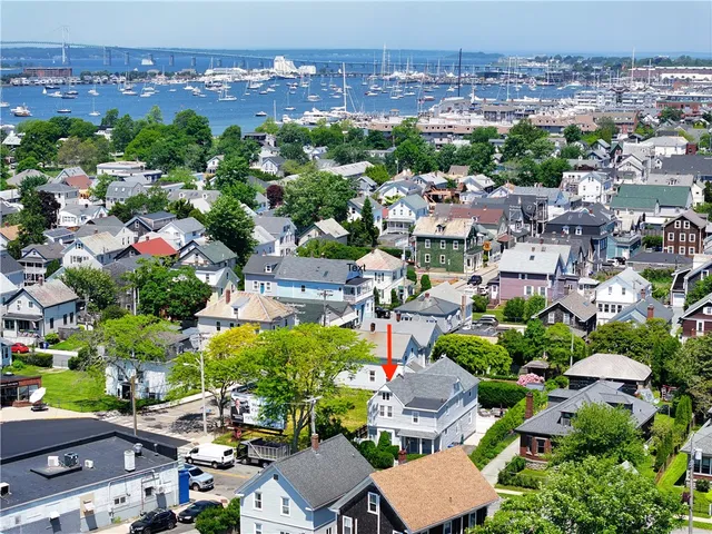 $5,000 | 8 Morton Avenue, Newport, RI 02840
