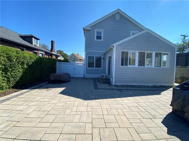$5,000 | 8 Morton Avenue, Newport, RI 02840