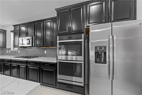 $738,000 | 713 Foreign Reef Way, Las Vegas, NV 89138
