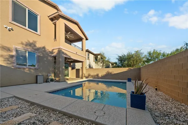 $738,000 | 713 Foreign Reef Way, Las Vegas, NV 89138