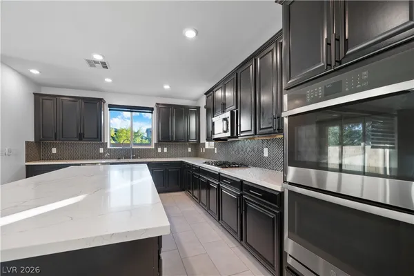 $738,000 | 713 Foreign Reef Way, Las Vegas, NV 89138