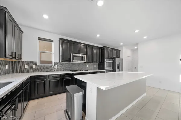 $738,000 | 713 Foreign Reef Way, Las Vegas, NV 89138
