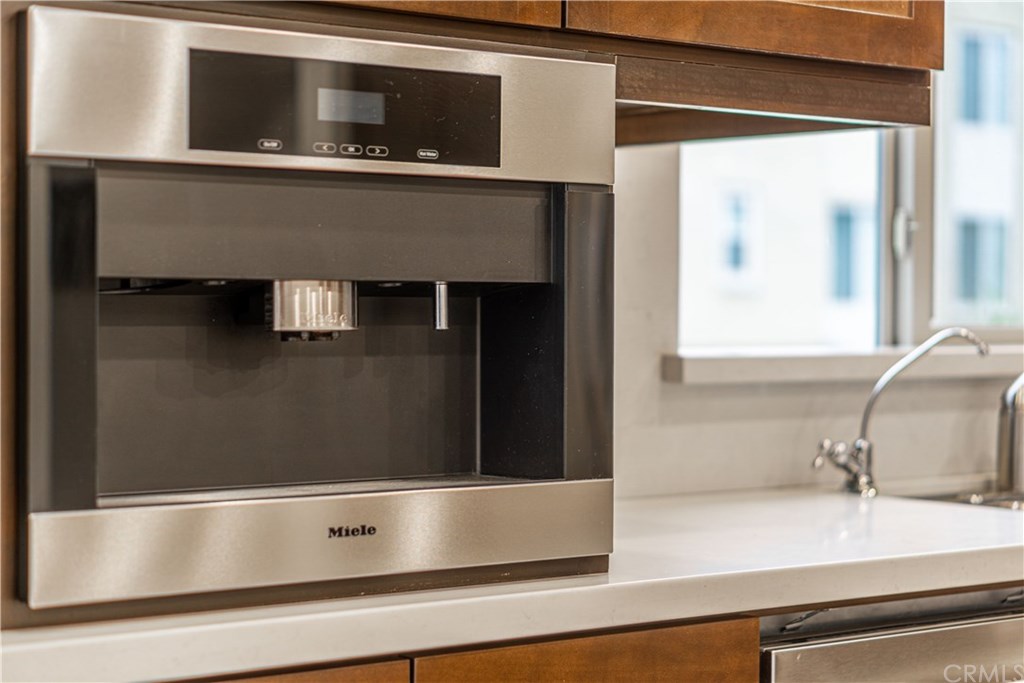 5449 Strand, Unit 101 Hawthorne, CA 90250 - Photo 14 of 67