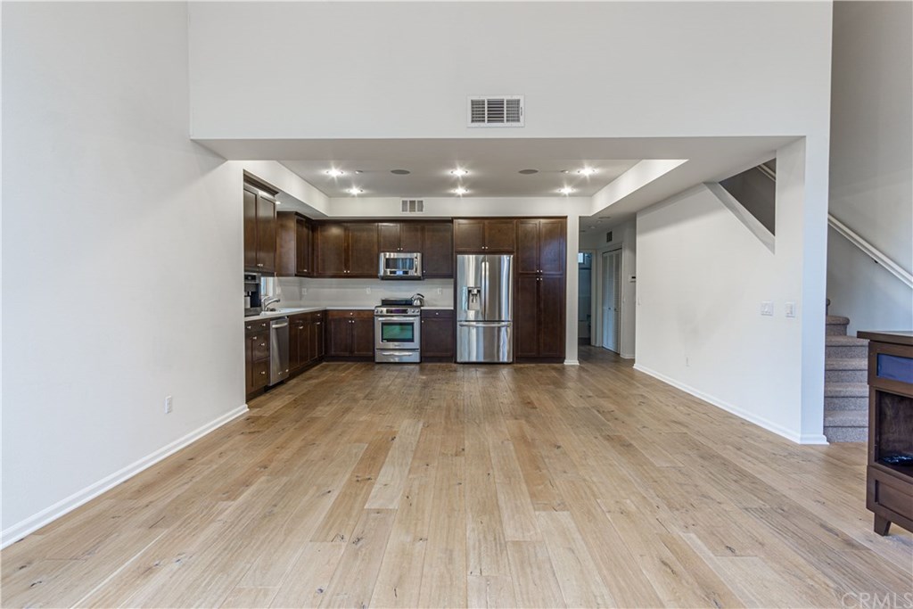 5449 Strand, Unit 101 Hawthorne, CA 90250 - Photo 15 of 67