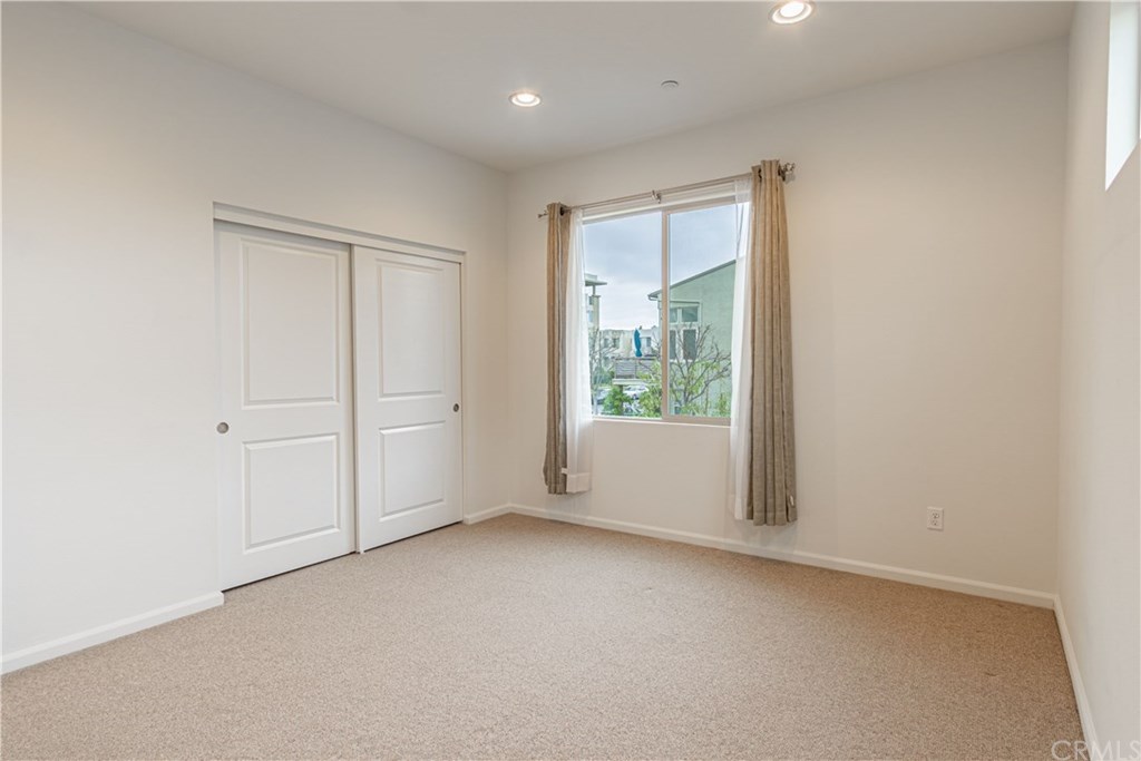 5449 Strand, Unit 101 Hawthorne, CA 90250 - Photo 18 of 67