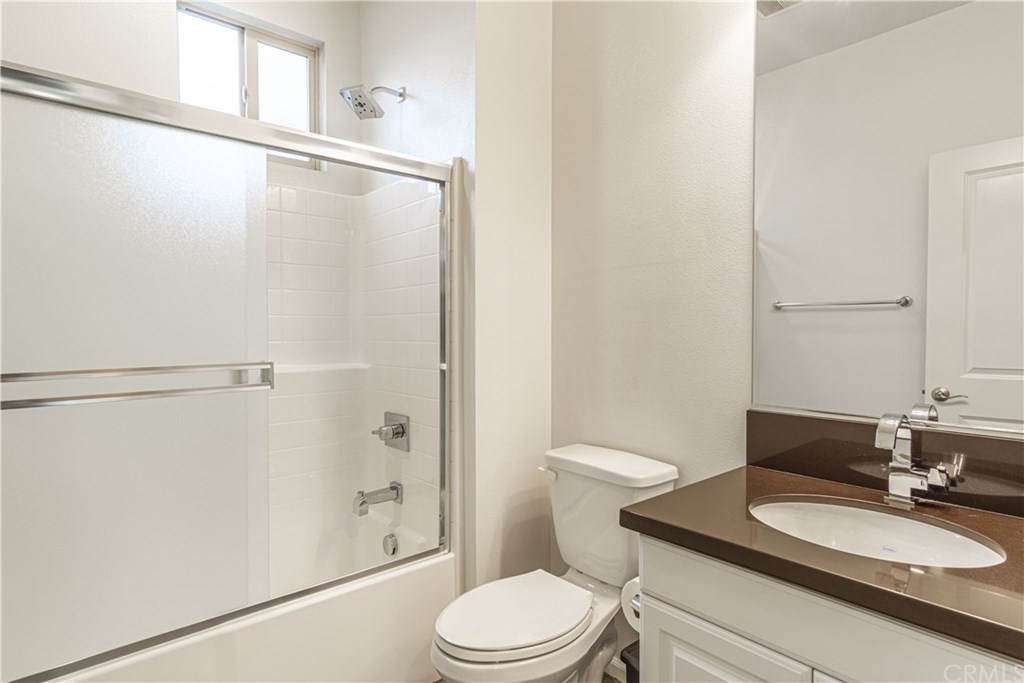 5449 Strand, Unit 101 Hawthorne, CA 90250 - Photo 20 of 67