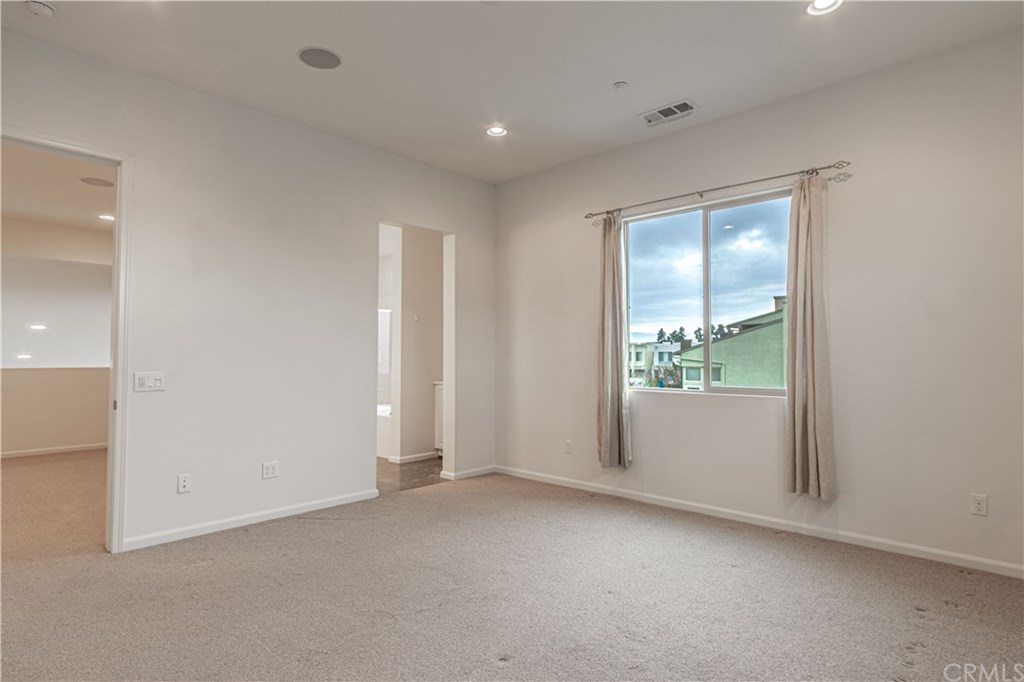 5449 Strand, Unit 101 Hawthorne, CA 90250 - Photo 22 of 67