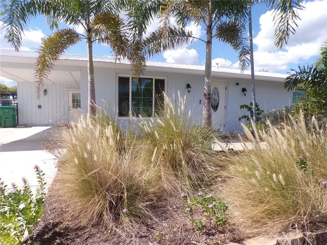 $2,325 | 18726 Countryman Avenue, Port Charlotte, FL 33948