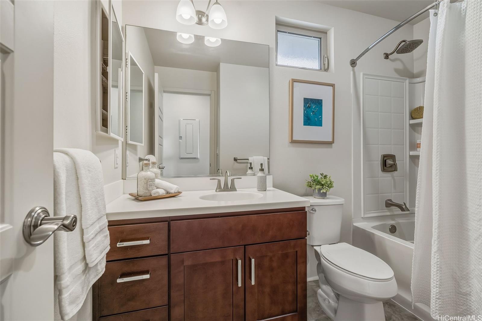 91-1003 Iliahialoe Loop Ewa Beach, HI 96706 - Photo 18 of 25 Full Bath #2