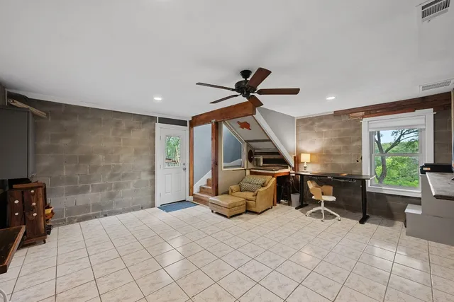 $650,000 | 402 Bear Canyon Drive, Manchaca, TX 78652