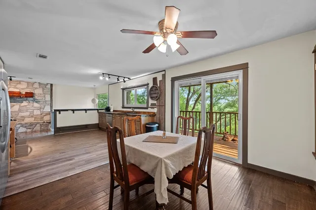 $650,000 | 402 Bear Canyon Drive, Manchaca, TX 78652