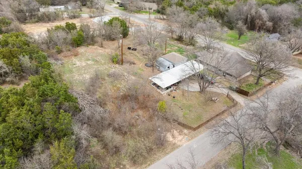 $1,800 | 2708 Cedarhill Street, Granbury, TX 76048