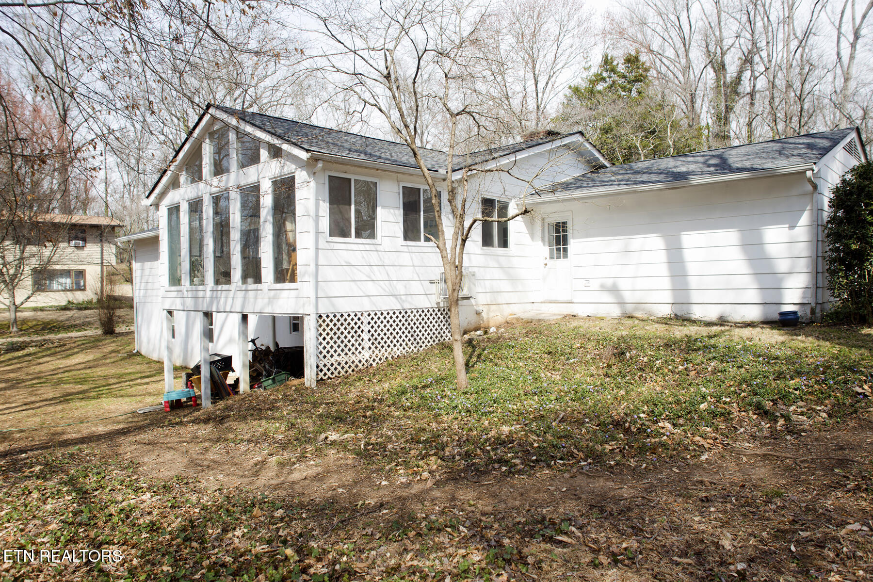 1036 West Outer Drive Oak Ridge, TN 37830 - Photo 42 of 45 Back of home
