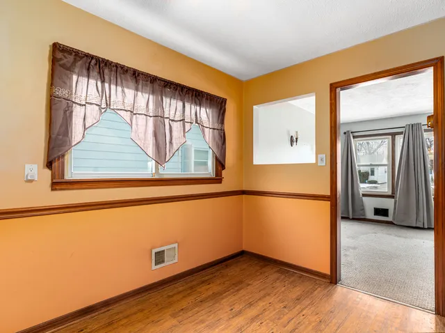 $259,900 | 8736 South 51st Avenue, Oak Lawn, IL 60453