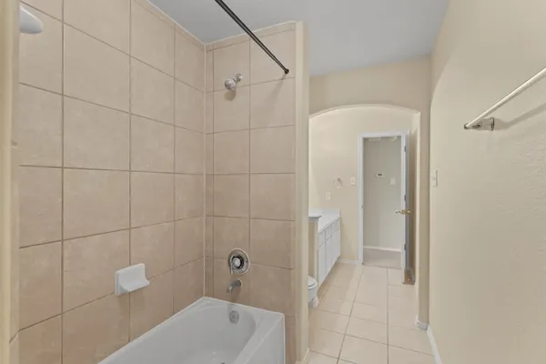 $2,049 | 2818 Lockeridge Oaks Drive, Spring, TX 77386