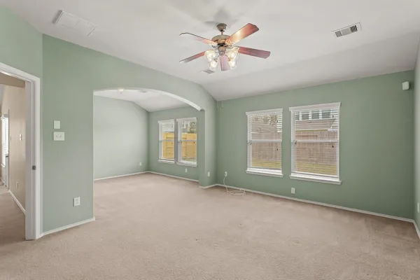 $2,049 | 2818 Lockeridge Oaks Drive, Spring, TX 77386