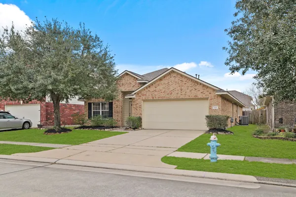 $2,049 | 2818 Lockeridge Oaks Drive, Spring, TX 77386