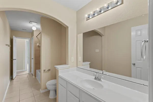 $2,049 | 2818 Lockeridge Oaks Drive, Spring, TX 77386