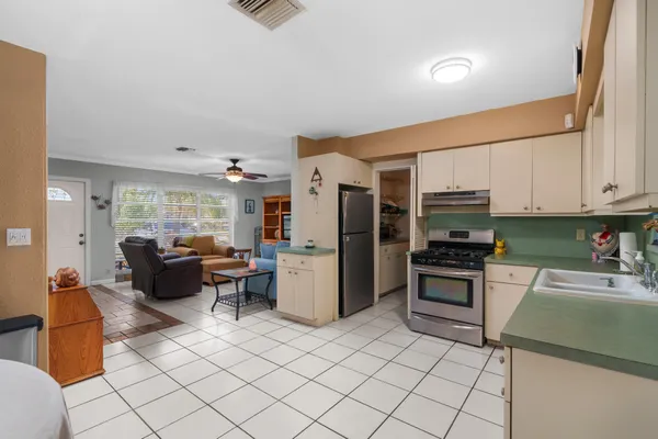 $485,000 | 1400 Northeast 24th Street, Pompano Beach, FL 33064
