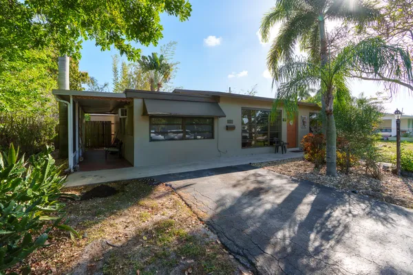 $485,000 | 1400 Northeast 24th Street, Pompano Beach, FL 33064