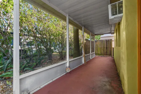 $485,000 | 1400 Northeast 24th Street, Pompano Beach, FL 33064