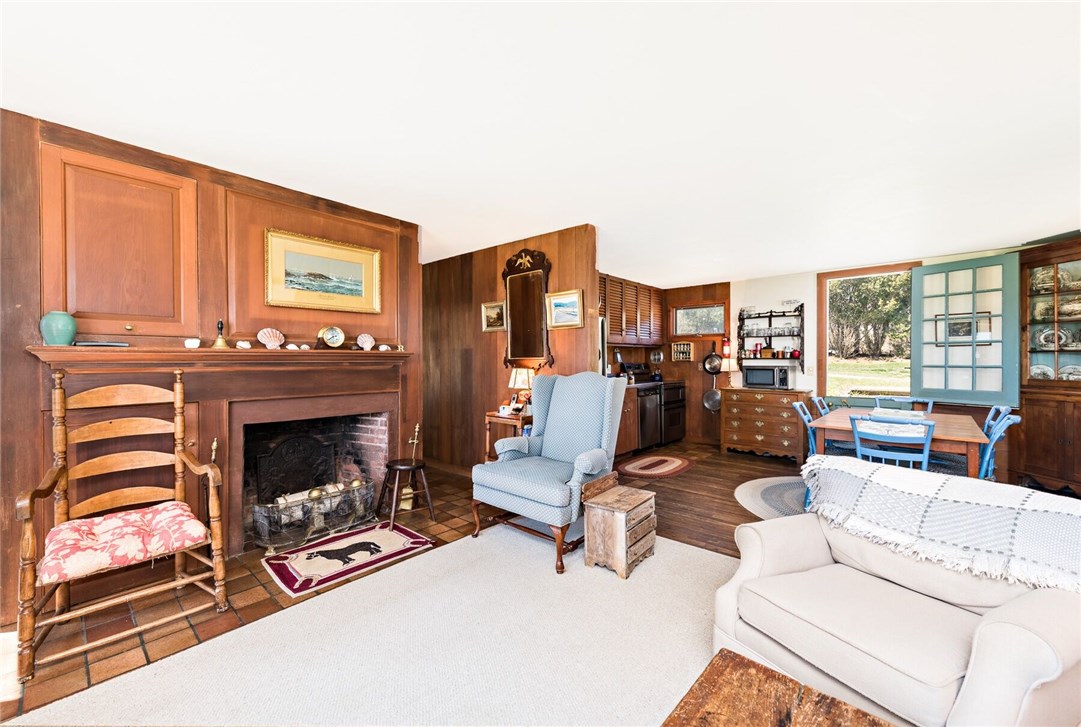 12 Seagate Drive Narragansett, RI 02882 - Photo 11 of 31