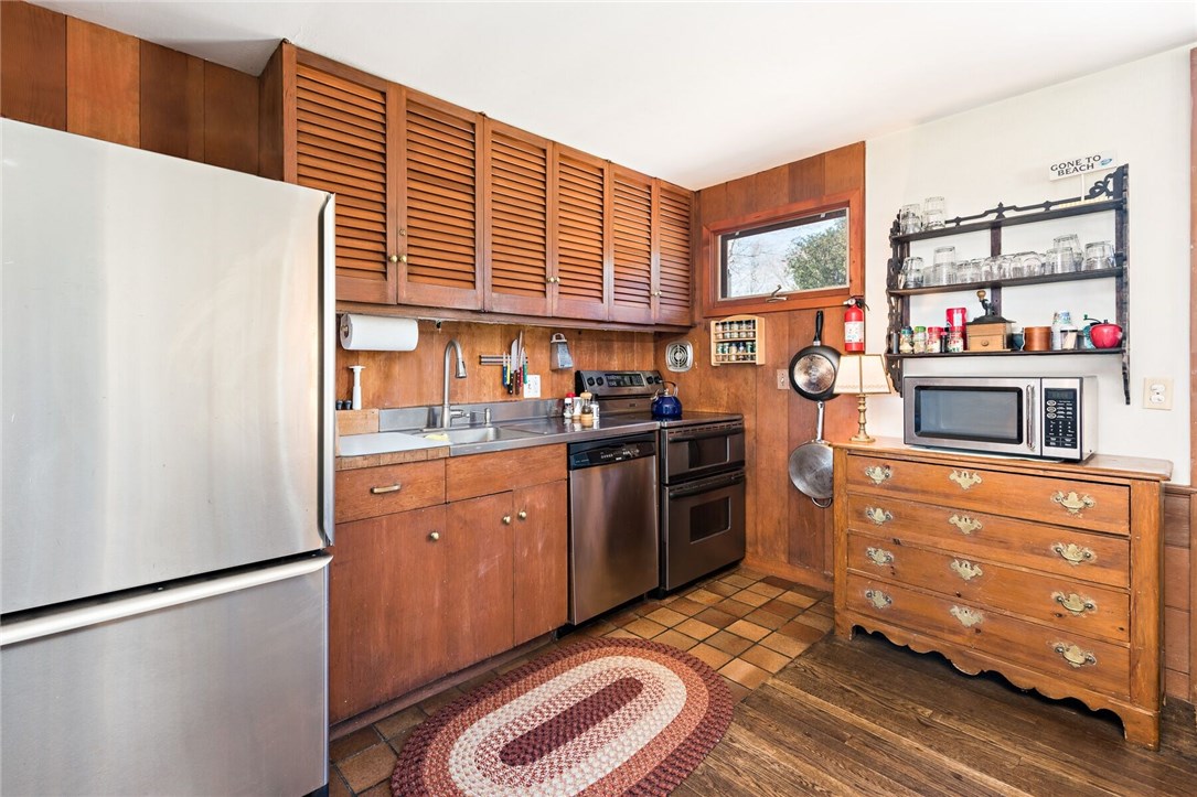 12 Seagate Drive Narragansett, RI 02882 - Photo 14 of 31