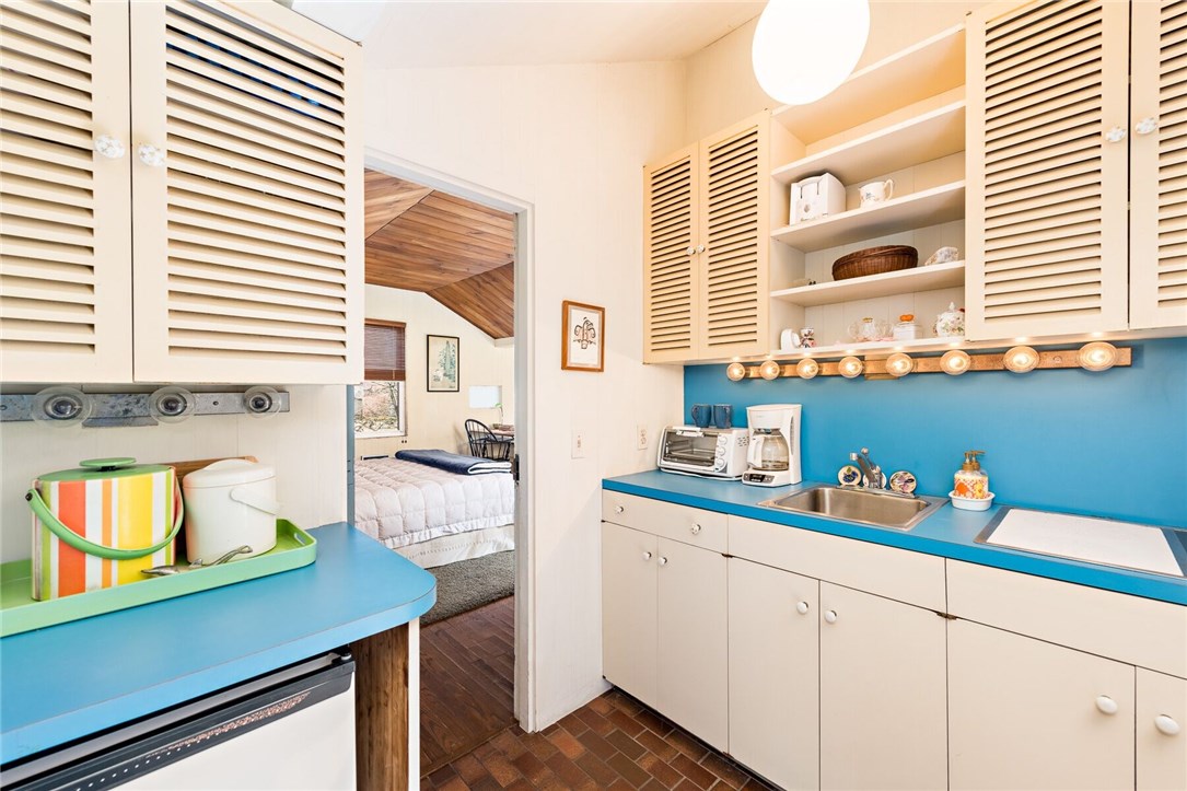 12 Seagate Drive Narragansett, RI 02882 - Photo 17 of 31