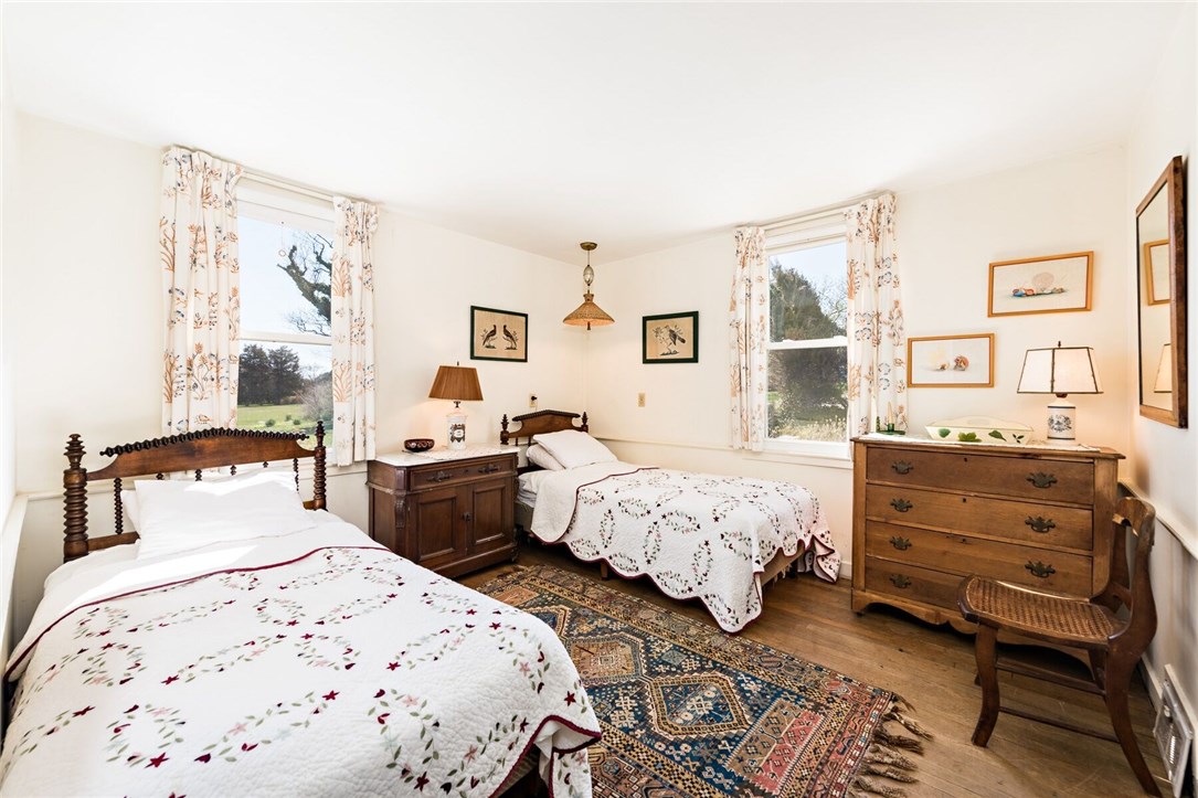 12 Seagate Drive Narragansett, RI 02882 - Photo 24 of 31