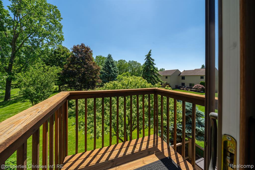 2163 Rochelle Park Drive Rochester Hills, MI 48309 - Photo 18 of 35