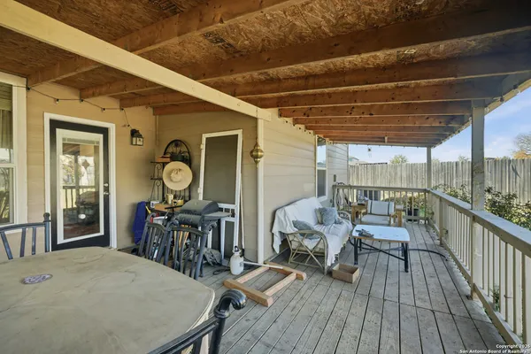 $2,000 | 9831 Overlook Canyon, San Antonio, TX 78245