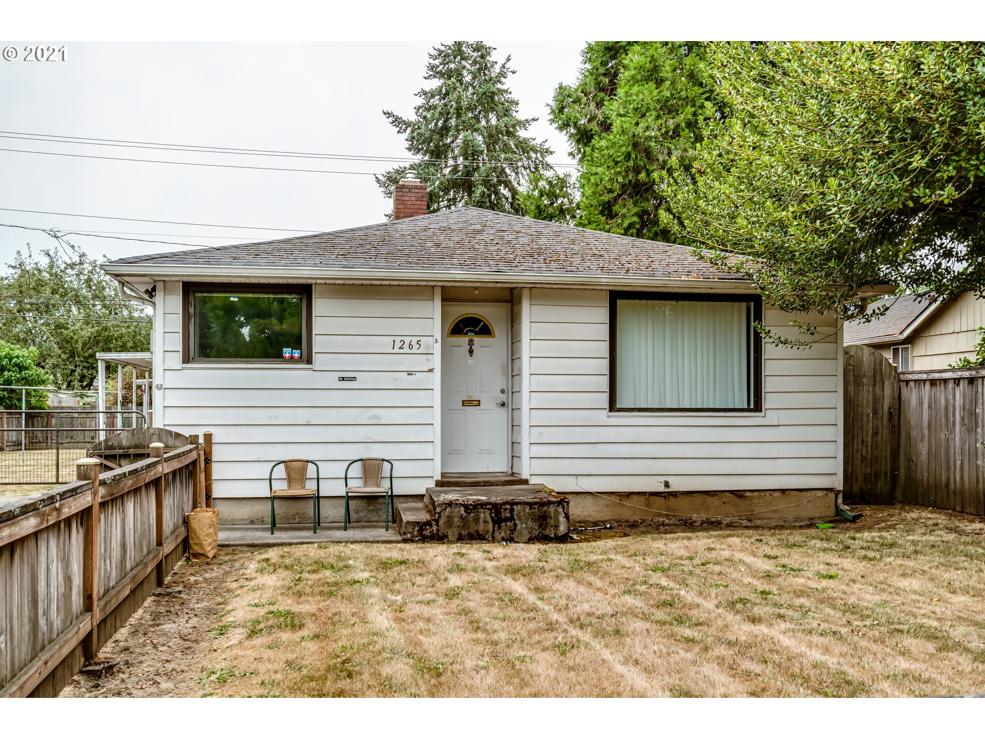 1265 E Street Springfield, OR 97477 - Photo 1 of 19