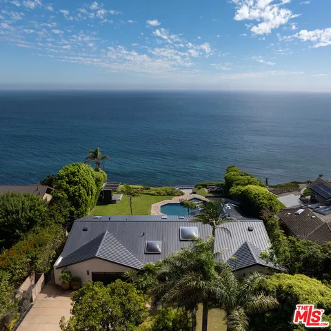 $25,000,000 | 29020 Cliffside Drive, Malibu, CA 90265