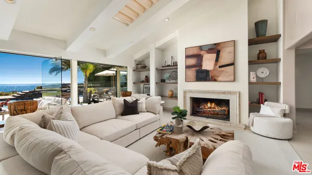 $25,000,000 | 29020 Cliffside Drive, Malibu, CA 90265