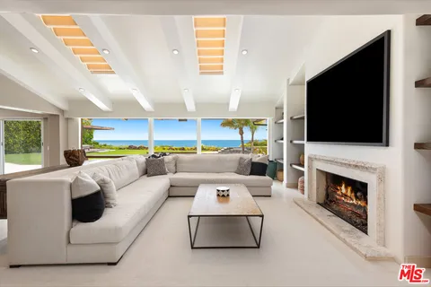 $25,000,000 | 29020 Cliffside Drive, Malibu, CA 90265