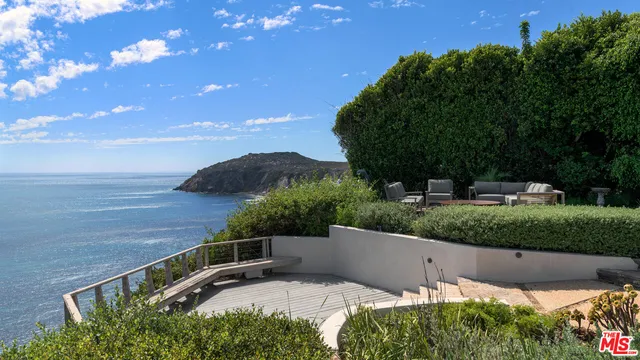 $25,000,000 | 29020 Cliffside Drive, Malibu, CA 90265